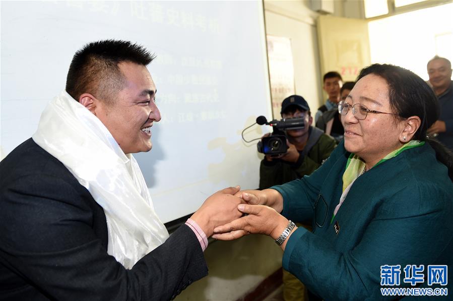 First batch of Tibetan doctoral students passed thesis defense